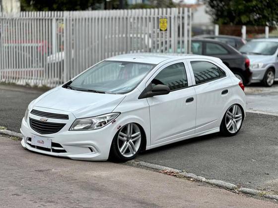 CHEVROLET ONIX 1.0 MPFI LS 8V FLEX 4P MANUAL CHEVROLET ONIX 1.0 MPFI LS 8V FLEX 4P MANUAL